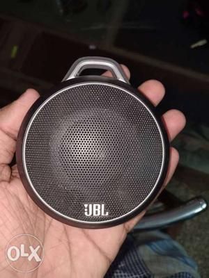 Jbl wireless speaker and aux perfect condition