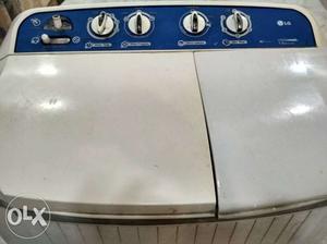 L G washing machine, semi auto matic, 7.2kg good