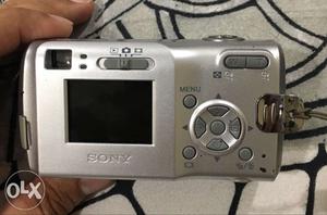 Sony DSC S-40 Digital Camera
