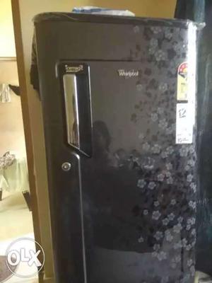 Whirlpool fridge single door very good condition 11 months