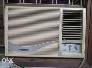 Window air conditioner for sale. It Voltas vertis