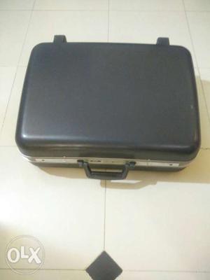 67 CMS VIP suitcase excellent condition with cover
