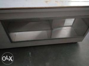 Counter for sale size 6ft *1.6 ft