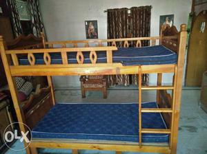 Detachable wooden bunk bed with ladder