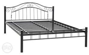 Double iron bed for sale look like new condition