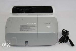 Epson EB450W projector(/