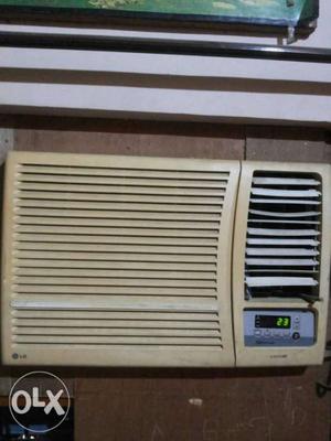 Lg window AC in good working condition