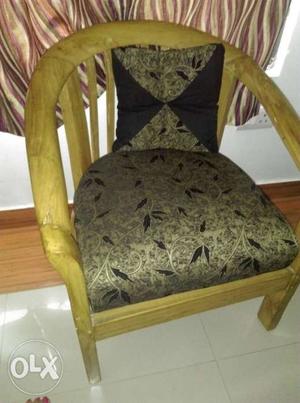 Set of 2 easy chair with 2 matching back cushions