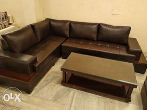 Urgent brand new sofa set on sale with centre