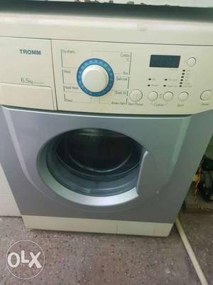 White And Gray Arcelik Front-load Washer