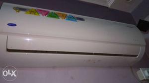 Carrier inverter AC 1.5 ton, 1 month old