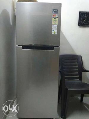 Samsung Fridge (253 Litre) in very good