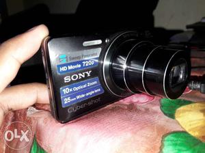 Sony Cyber-shot camera (W MP