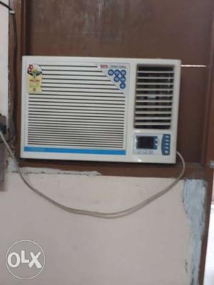 White Window-type Air Conditioner