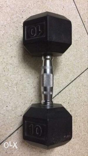 10 Kg Black And Silver Dumbbell