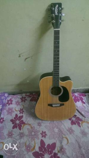 Acoustic guitar 6 month only
