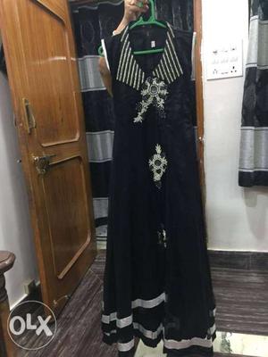 Black party wear gown size Small