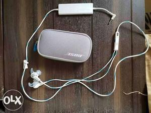 Bose QuietComfort (qc20) earphones with noise