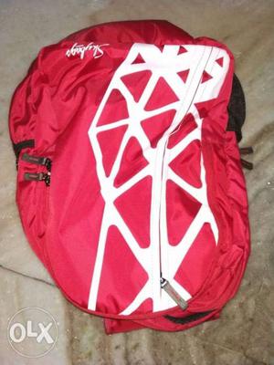 Brand new bagpack(skybags) 3 main compartments