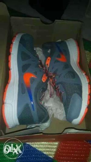 Nike Revolution 2msl Shoes new Pair With Out Any