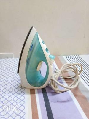 Philips stem iron in excellent working condition
