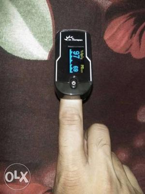 Pulse oximeter used only for 1 tym to check only.