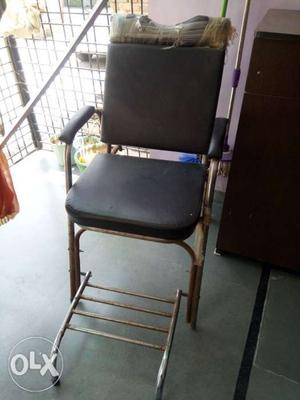 Sell parlour chair