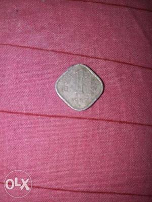 Squircle Silver-colored 1 Indian Paise Coin
