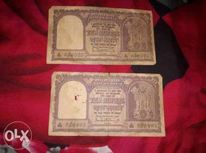 Two 10 Indian Rupee Banknotes