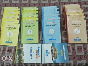 Aakash neet and aiims package(26books)