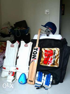 Almost new Kid's SS Brand Cricket Kit (8 items) with