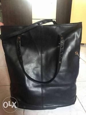 Black Leather 2-way Handle Bag