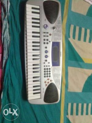 Casio Keyboard in good condition with adaptor