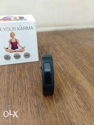 Goqii fitness smart band with box and all accessories
