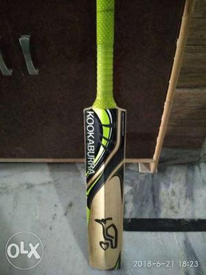Kookaburra Blade 250 english willow bat. New condition