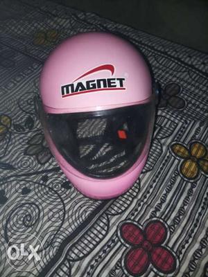 Pink Magnet Full-face Helmet
