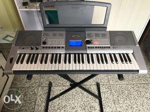 Yamaha Gray Electronic Keyboard