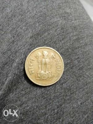 20 paisa Round Gold-colored India Coin