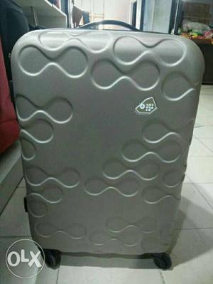 Amrican tourister luggage with bill and 3 year