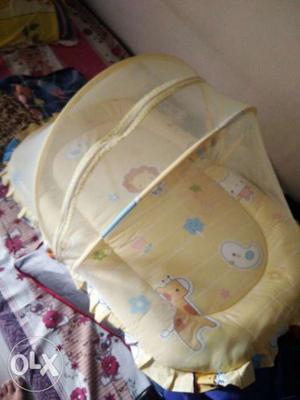 Baby's White And Yellow Diaper Pack