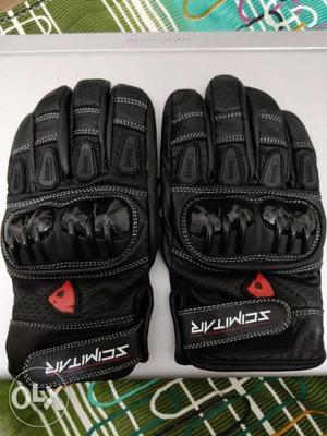 Brand new gloves. Bought and haven't used even