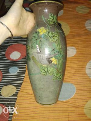 China matir flower vase.