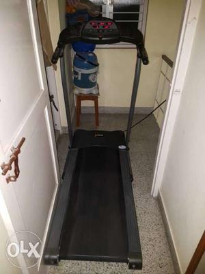 Motarized Treadmill, good condition, Home use