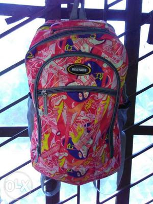 School bag. Good condition.almost new