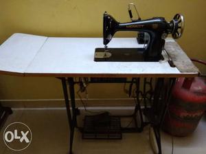 Sewing machine.merrit