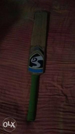 Sg leather bat only 1 year old. short handle and