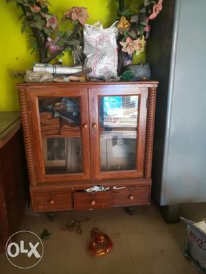 Showcase wooden almira