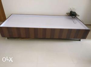 Single diwan without mattress 1-2 years old