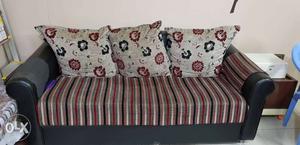 Sofa set 1 3seater,1 2seater and 2 single seater