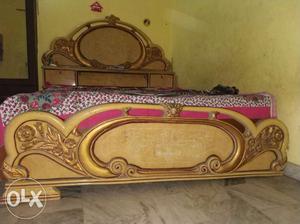 Beautiful Bed in good condition